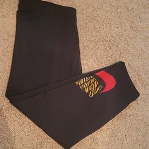 Nike Tight Fit Crop Length Leggings